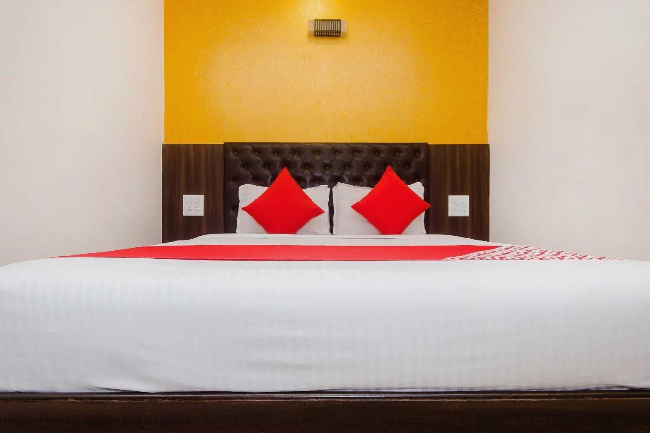 Fabexpress Bently Palace Mumbai Exterior photo